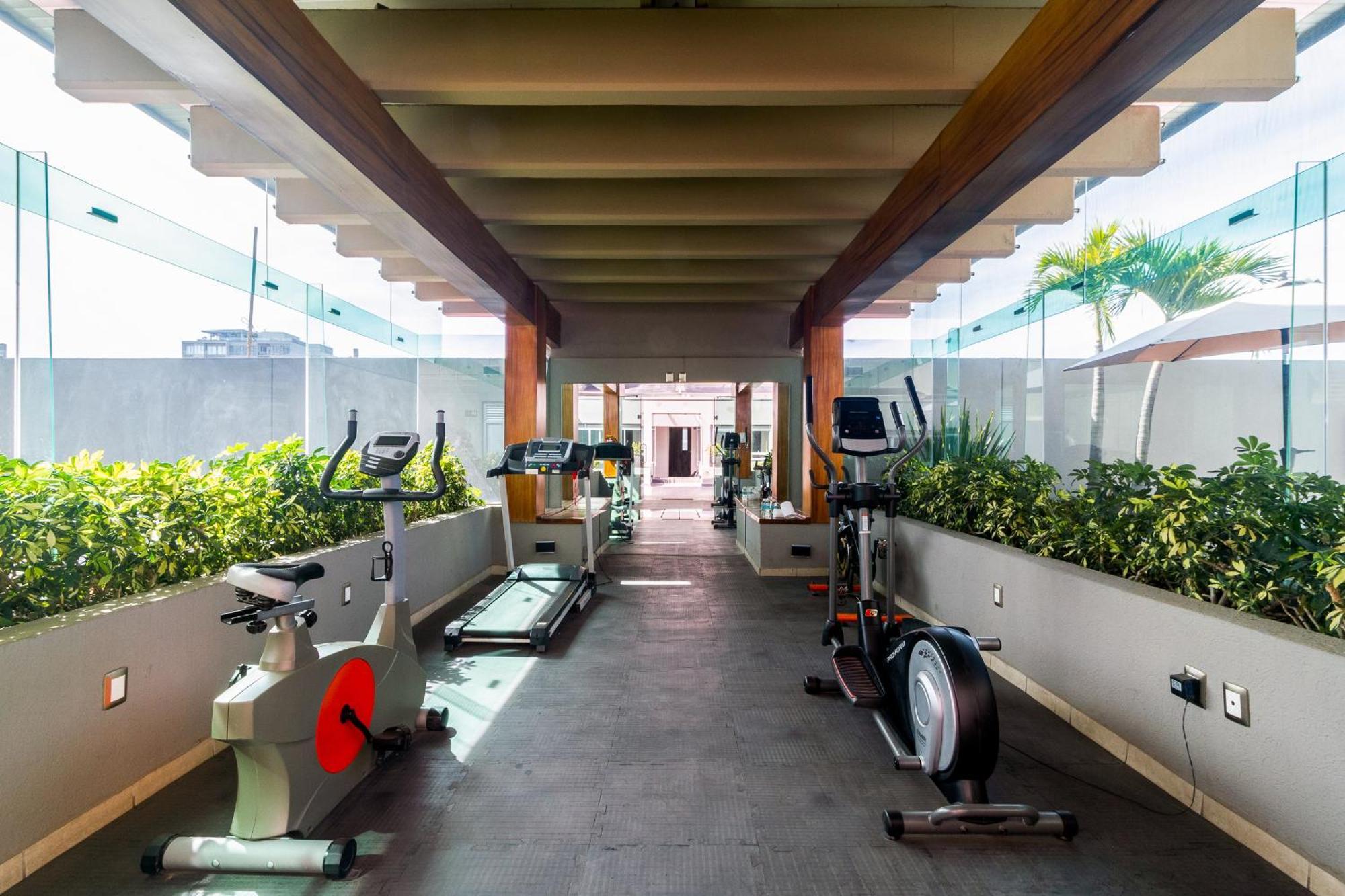 Meson Ejecutivo Guadalajara Minerva - Av Mexico Hotel Exterior photo